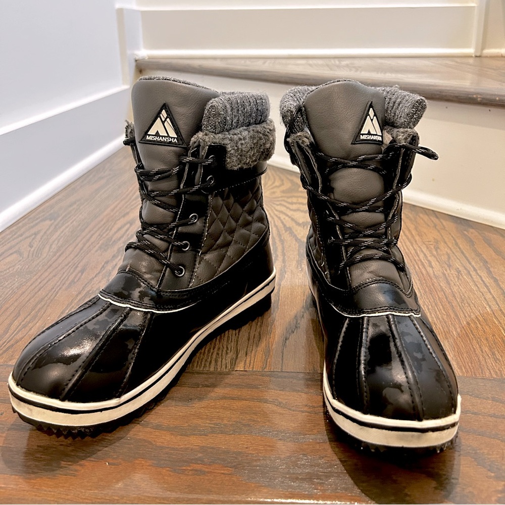 9 Winter Snow Boots Worn Only Once!